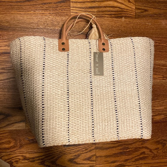 Chic Cream and Tan Woven Tote Bag - Picture 1 of 4